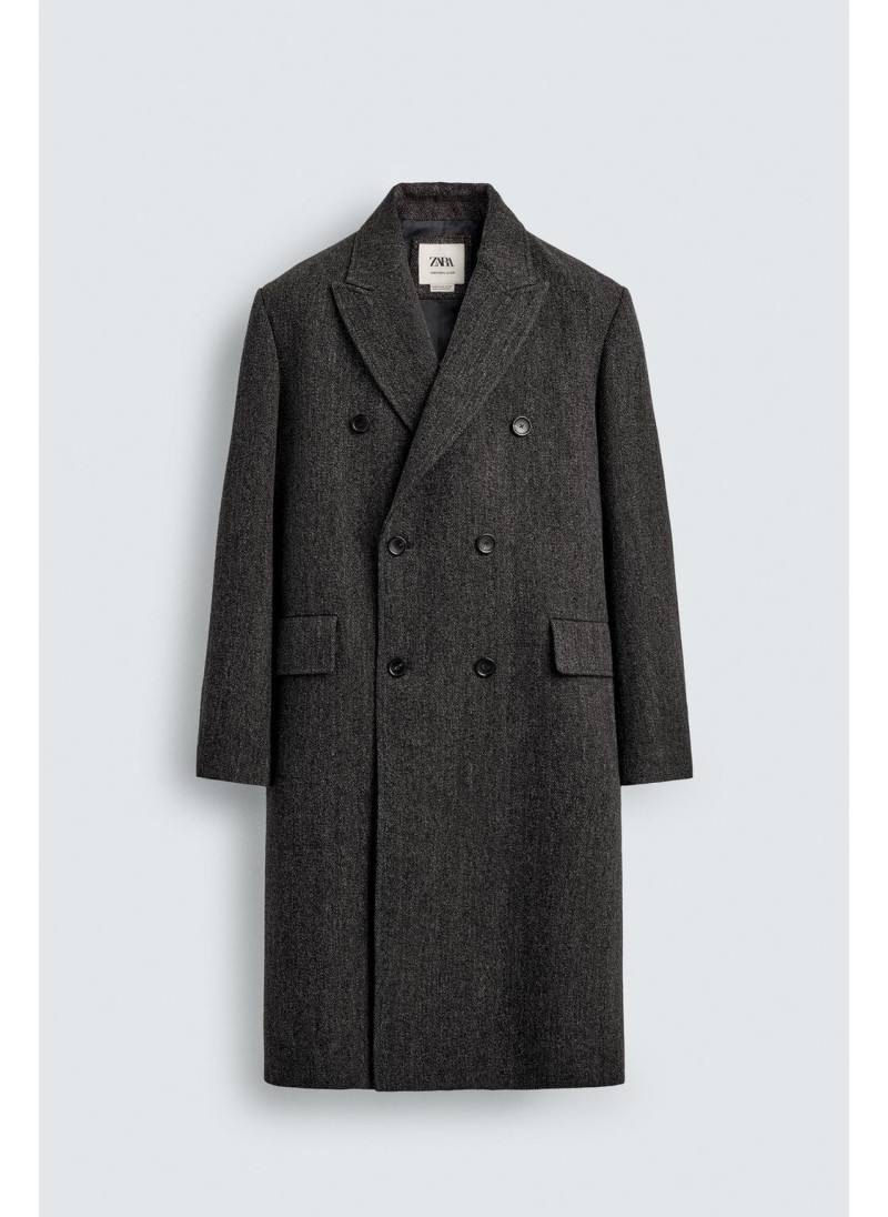 Пальто limited edition из шерстяного смесового хerringbone с двубортной застежкой Пальто limited edition из шерстяного смесового хerringbone с двубортной застежкой