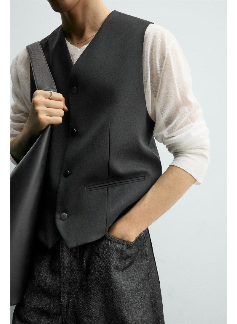 Жилет с контрастной структурой из шерсти Жилет с контрастной структурой из шерсти