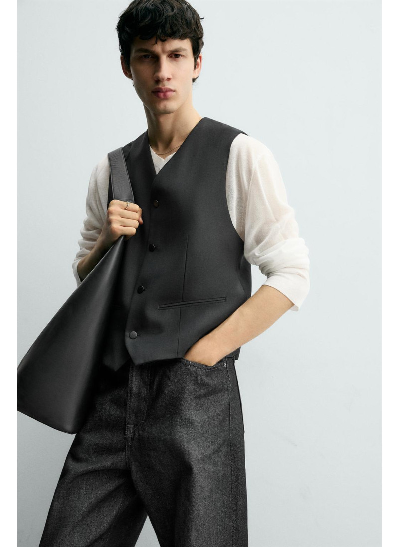 Жилет с контрастной структурой из шерсти Жилет с контрастной структурой из шерсти