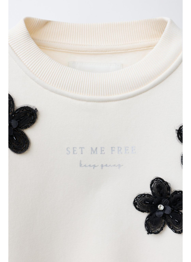 ТОЛСТОВКА С ЦВЕТОЧНЫМИ БУСИНАМИ ТОЛСТОВКА С ЦВЕТОЧНЫМИ БУСИНАМИ