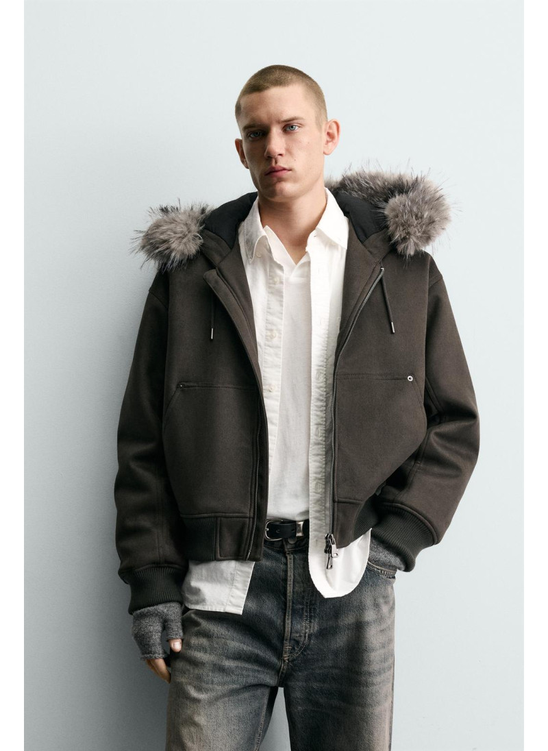 СТЕГАНАЯ КУРТКА С ЭФФЕКТОМ ЗАМШИ СТЕГАНАЯ КУРТКА С ЭФФЕКТОМ ЗАМШИ