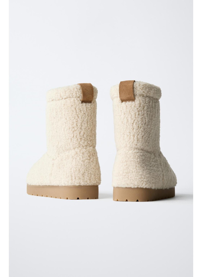 БОТИНКИ ИЗ ИСКУССТВЕННОЙ ОВЧИНЫ БОТИНКИ ИЗ ИСКУССТВЕННОЙ ОВЧИНЫ