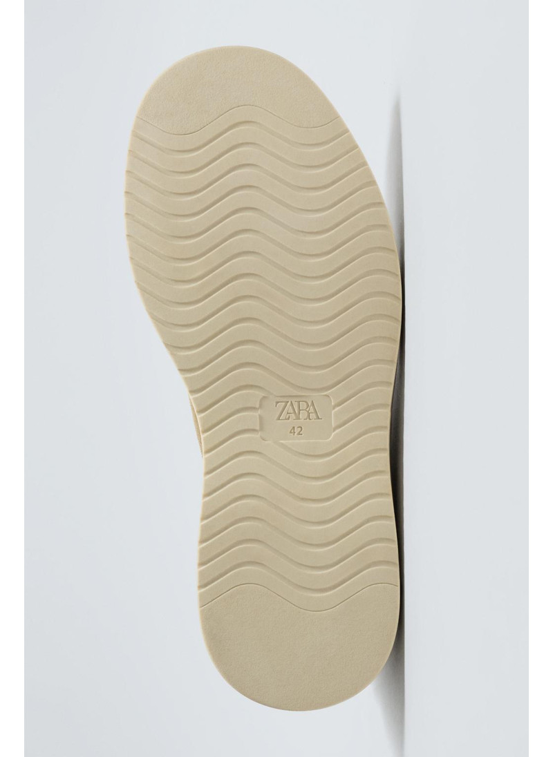 КОЖАНЫЕ БОТИНКИ СО ШНУРОВКОЙ КОЖАНЫЕ БОТИНКИ СО ШНУРОВКОЙ