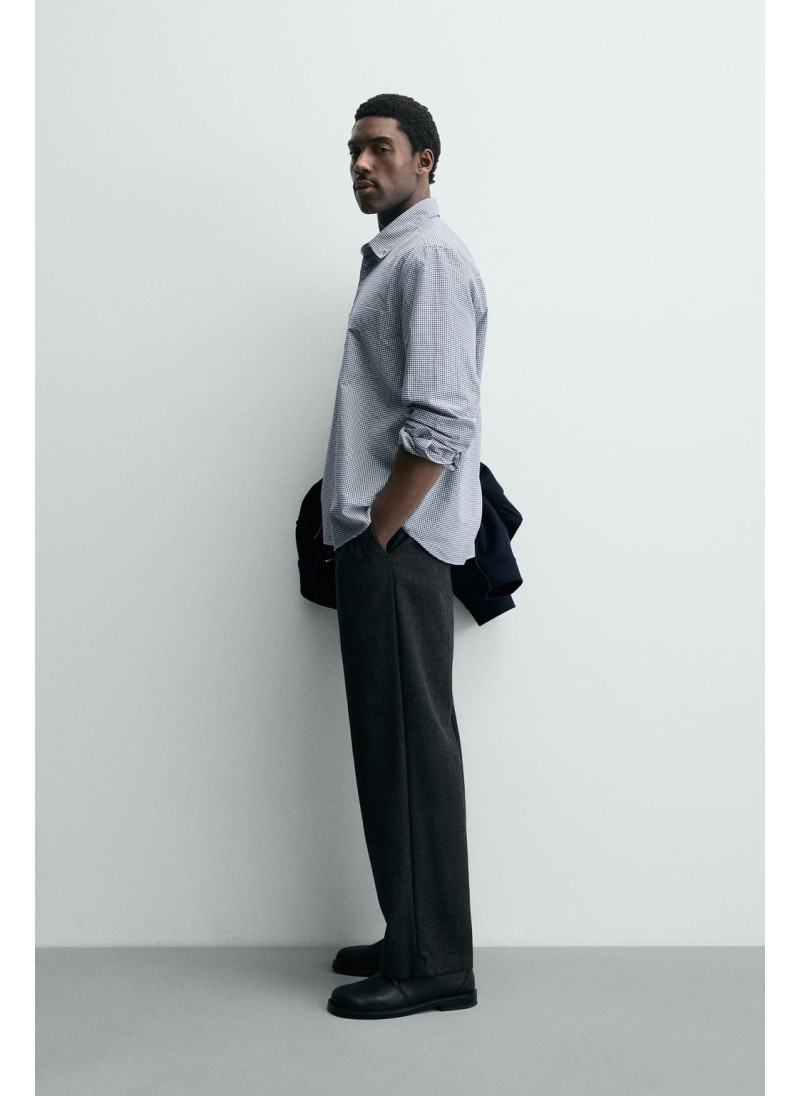 РУБАШКА В КЛЕТКУ ИЗ РЕЛЬЕФНОЙ ТКАНИ РУБАШКА В КЛЕТКУ ИЗ РЕЛЬЕФНОЙ ТКАНИ