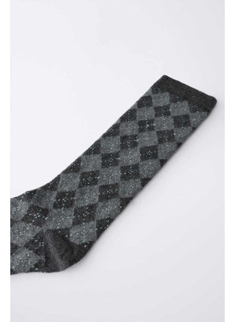 ВЫСОКИЕ НОСКИ С ПРИНТОМ «РОМБЫ» ВЫСОКИЕ НОСКИ С ПРИНТОМ «РОМБЫ»