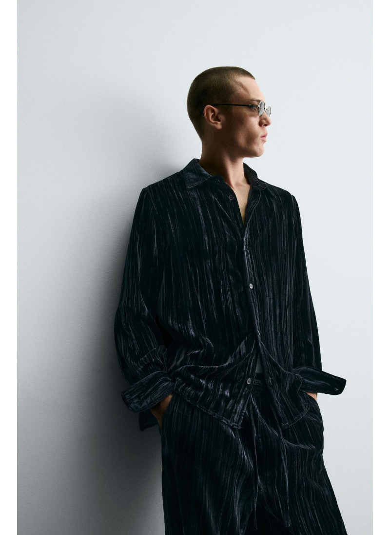 Рубашка-овершерт из плиссированного бархата Рубашка-овершерт из плиссированного бархата