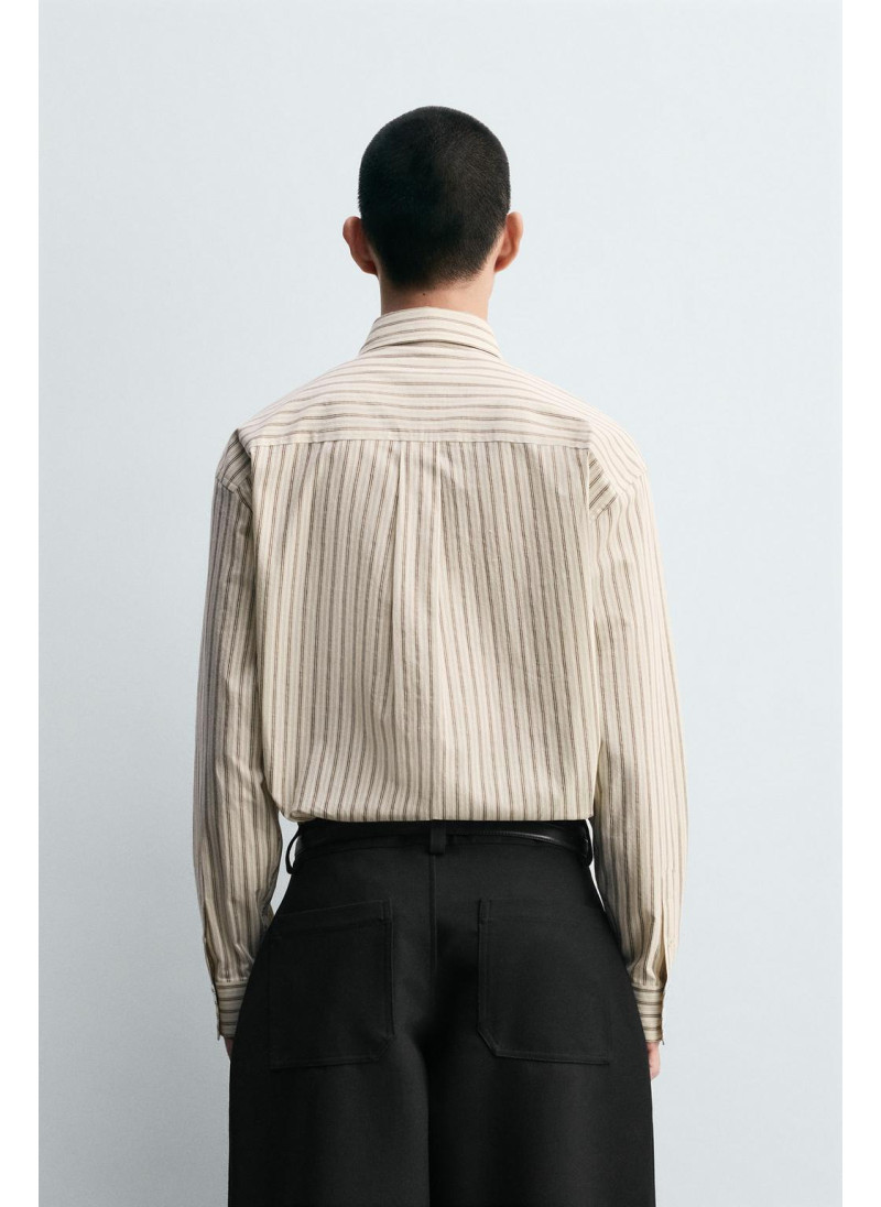 Рубашка в полоску с контрастным галстуком Рубашка в полоску с контрастным галстуком