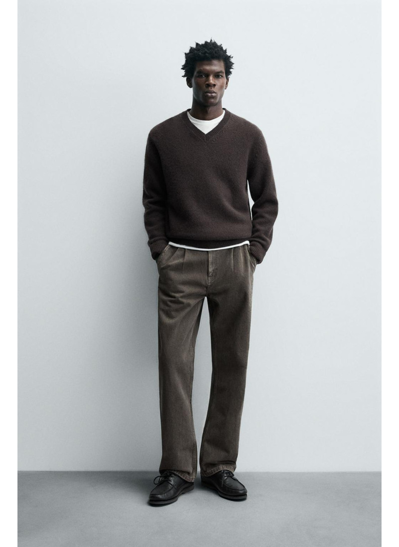 Джинсы прямого кроя со скла...