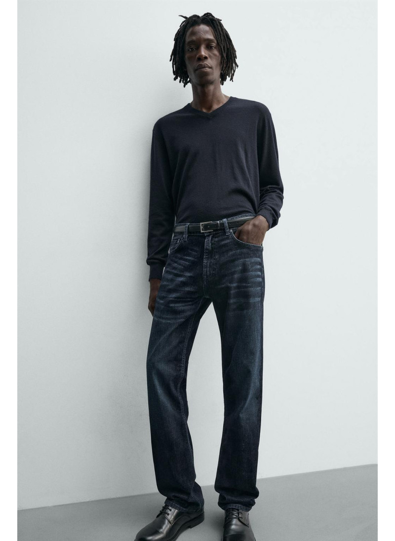 Джинсы с притиркой прямого кроя Джинсы с притиркой прямого кроя