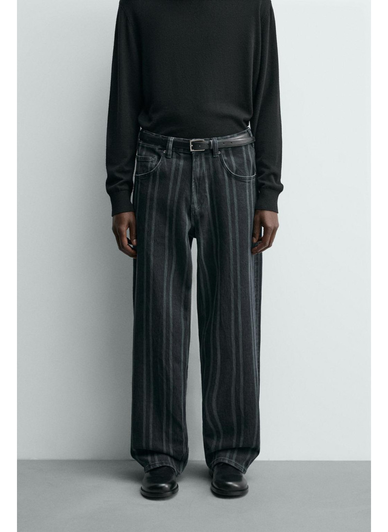 Джинсы в полоску свободного кроя Джинсы в полоску свободного кроя