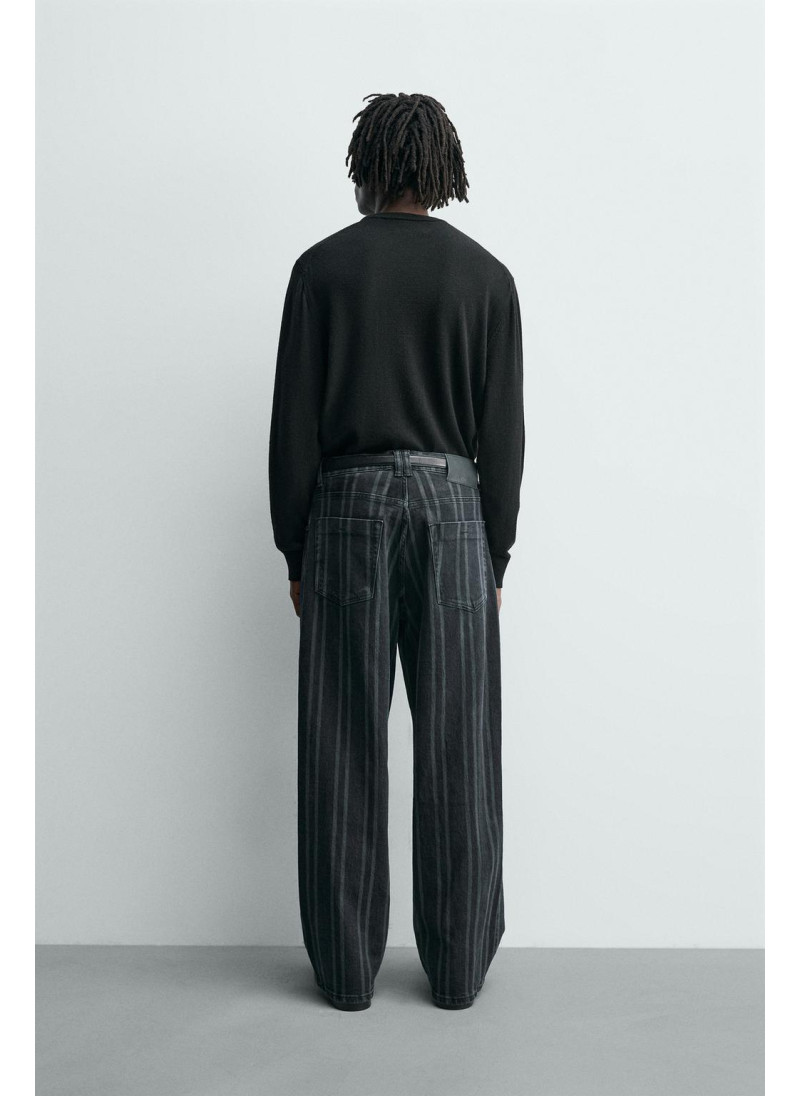 Джинсы в полоску свободного кроя Джинсы в полоску свободного кроя