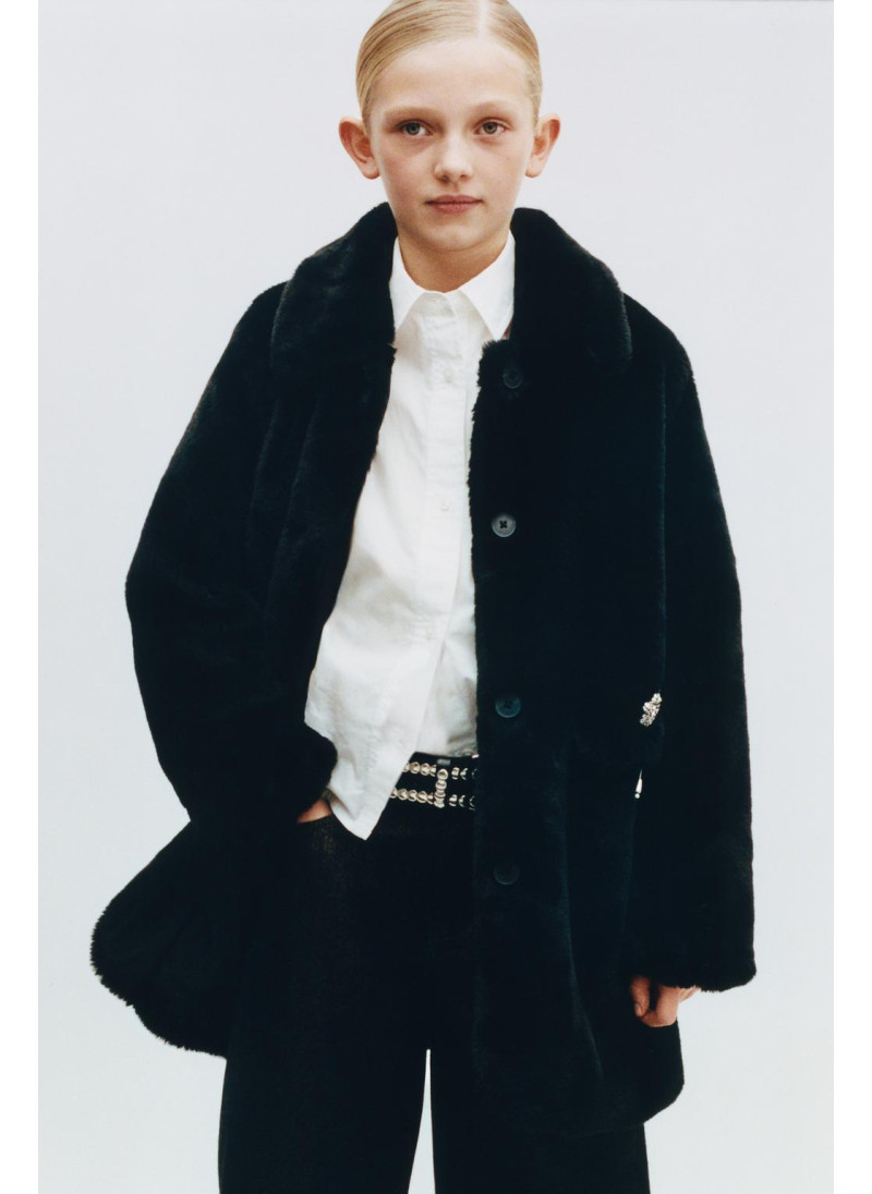 ДЛИННОЕ ПАЛЬТО ИЗ ИСКУССТВ�...