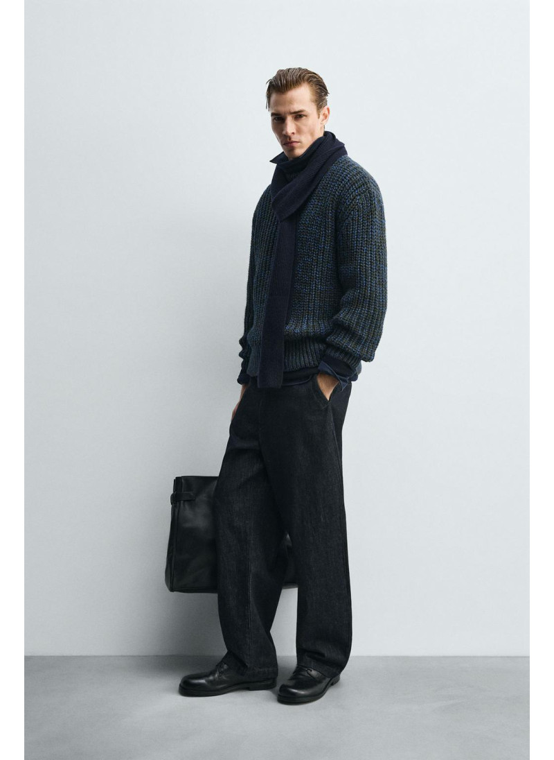 Джемпер с объемным текстурным узором Джемпер с объемным текстурным узором