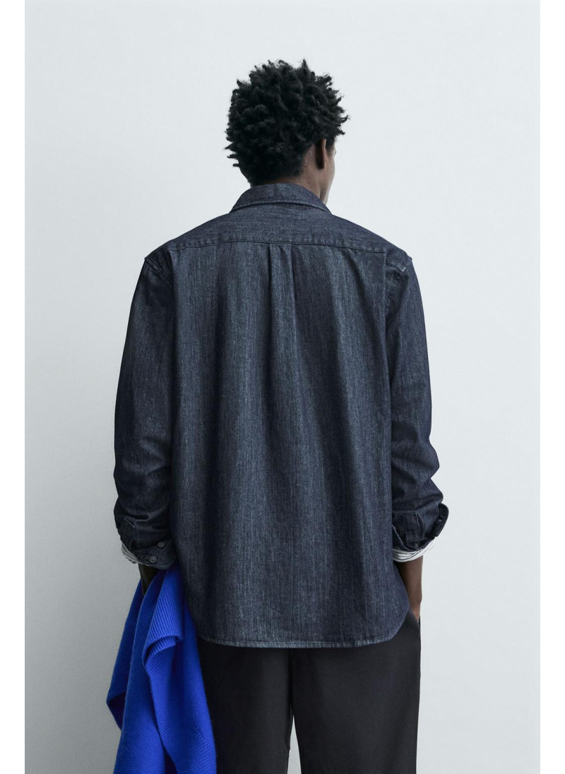 ДЖИНСОВАЯ РУБАШКА КЛАССИЧЕСКОГО КРОЯ ДЖИНСОВАЯ РУБАШКА КЛАССИЧЕСКОГО КРОЯ