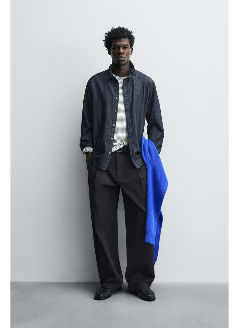 ДЖИНСОВАЯ РУБАШКА КЛАССИЧЕ...