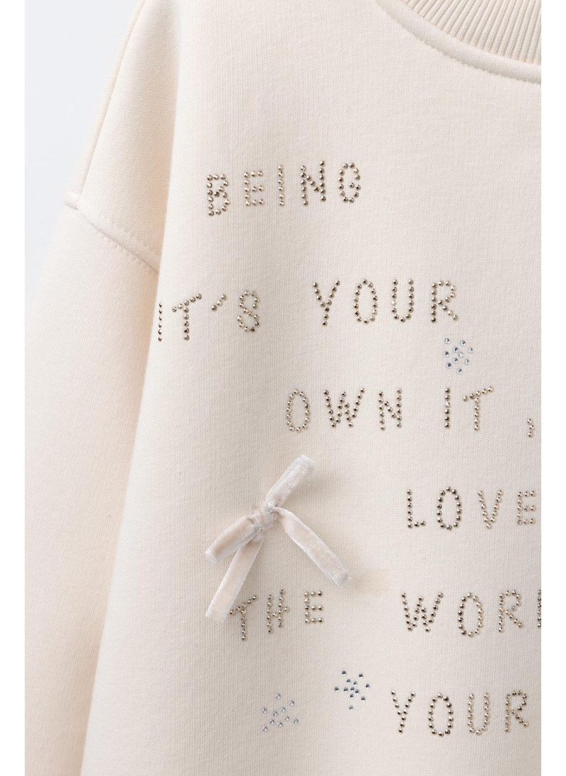 Свитшот с кристаллами и надписью Свитшот с кристаллами и надписью