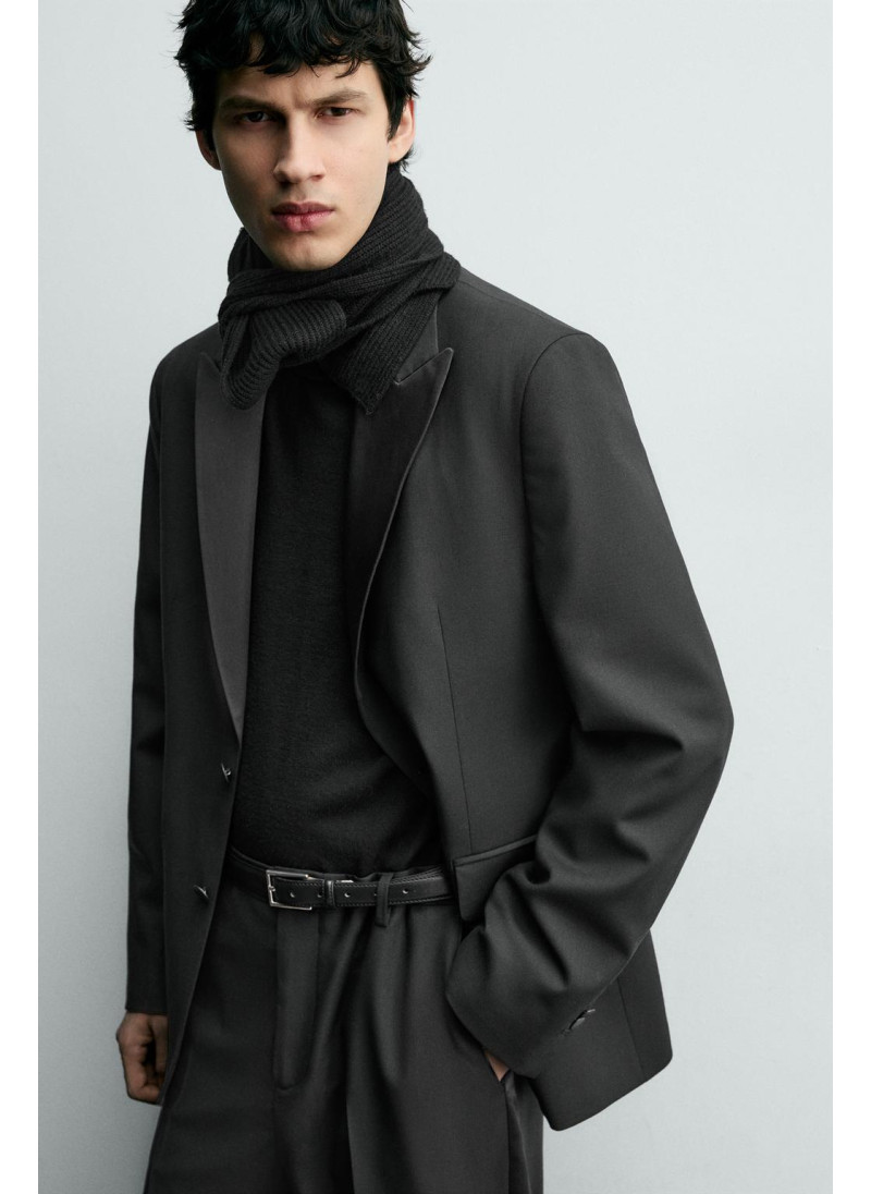 Блейзер из шерстяно-микрофибрного материала для праздничных ужинов Блейзер из шерстяно-микрофибрного материала для праздничных ужинов