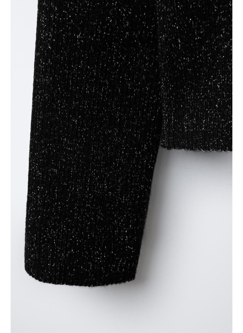 Светлый асимметричный свитер с блеском Светлый асимметричный свитер с блеском