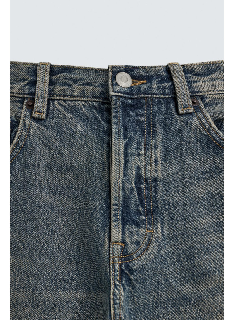 ДЖИНСЫ STRAIGHT FIT СО ШВАМИ ДЖИНСЫ STRAIGHT FIT СО ШВАМИ