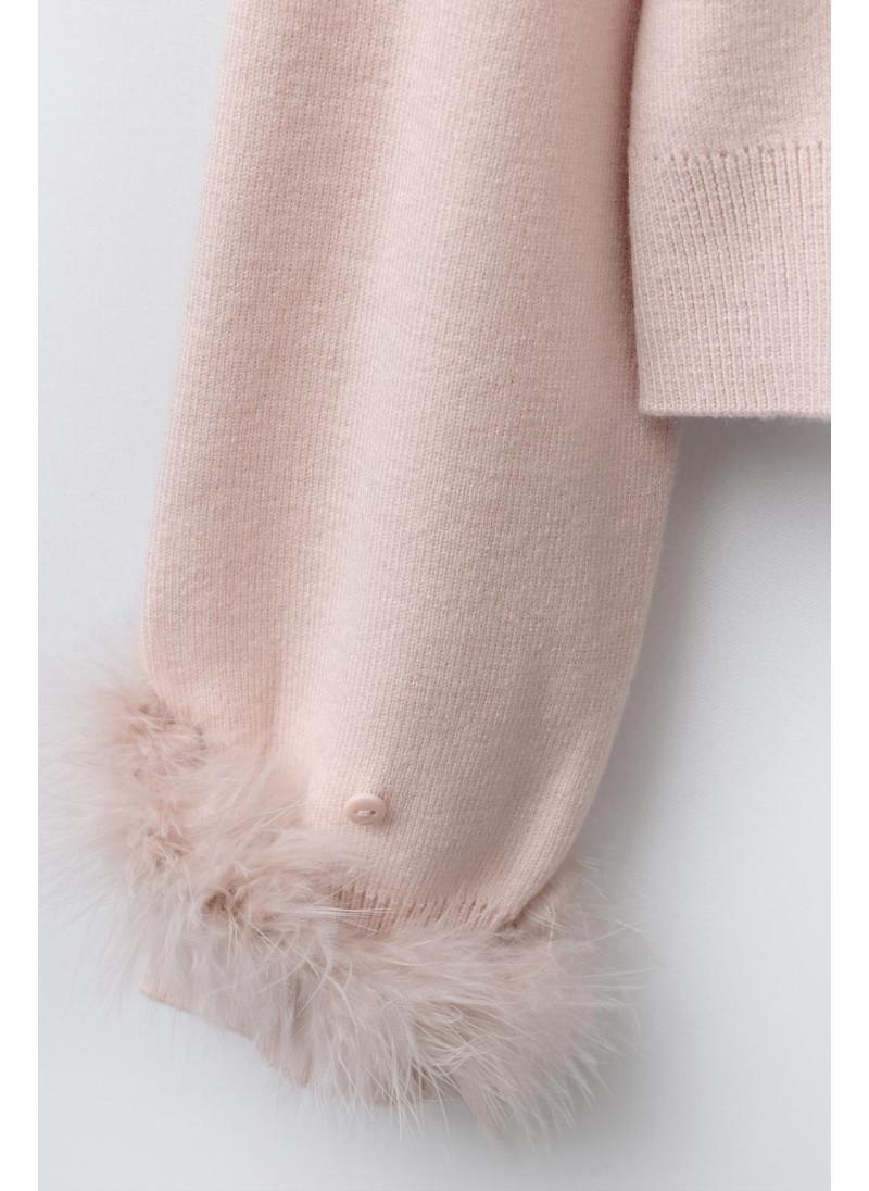 Пуловер из вязаного полотна с перьями Пуловер из вязаного полотна с перьями