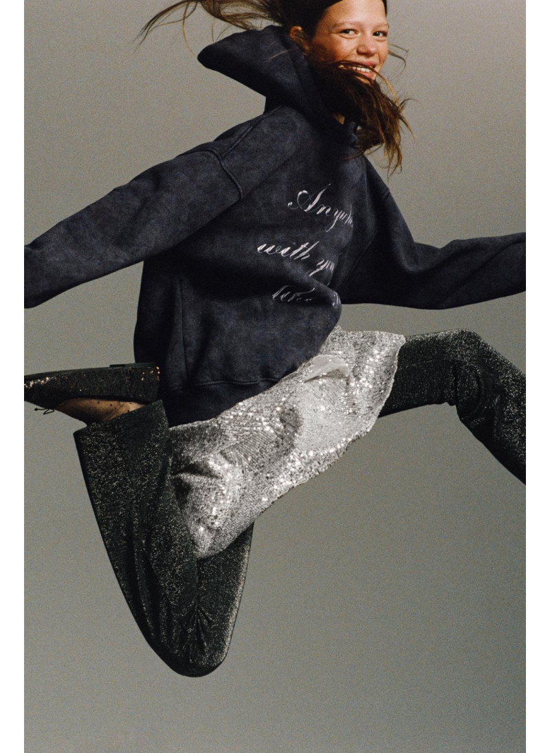 МИНИ-ЮБКА С ПАЙЕТКАМИ МИНИ-ЮБКА С ПАЙЕТКАМИ