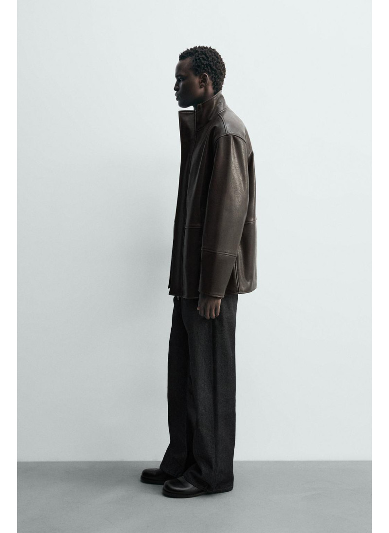 Куртка с контрастной отделкой под кожу Куртка с контрастной отделкой под кожу