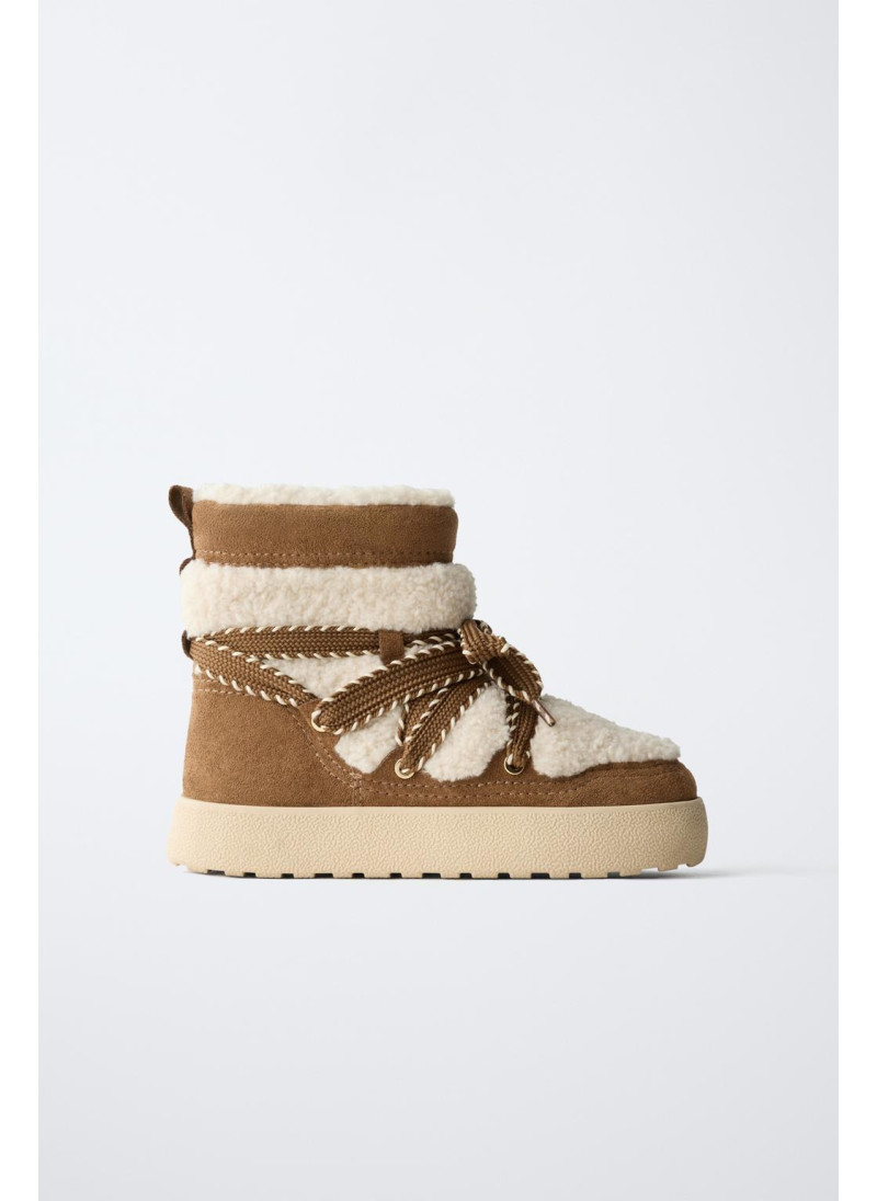 БОТИНКИ ИЗ ИСКУССТВЕННОЙ ОВЧИНЫ ИЗ КОМБИНИРОВАННЫХ МАТЕРИАЛОВ БОТИНКИ ИЗ ИСКУССТВЕННОЙ ОВЧИНЫ ИЗ КОМБИНИРОВАННЫХ МАТЕРИАЛОВ