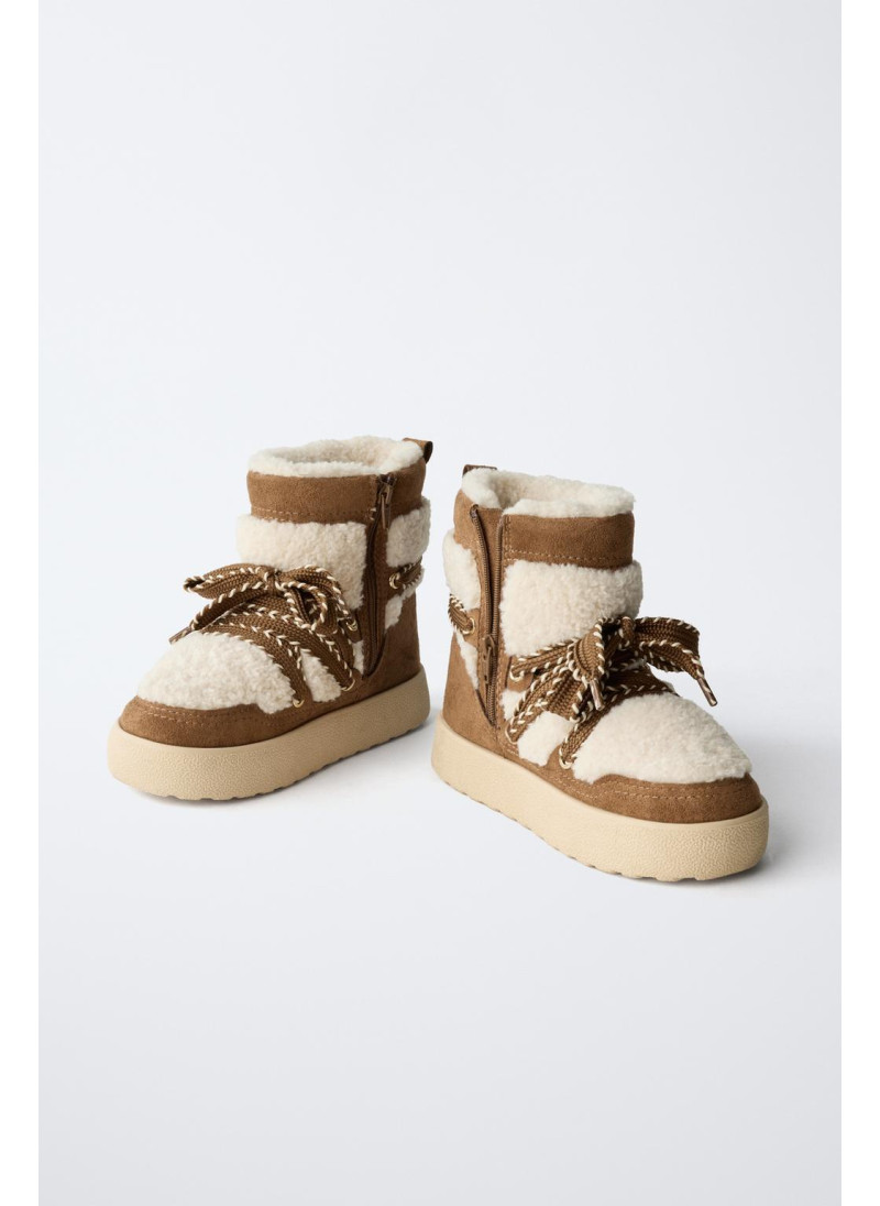 БОТИНКИ ИЗ ИСКУССТВЕННОЙ ОВЧИНЫ ИЗ КОМБИНИРОВАННЫХ МАТЕРИАЛОВ БОТИНКИ ИЗ ИСКУССТВЕННОЙ ОВЧИНЫ ИЗ КОМБИНИРОВАННЫХ МАТЕРИАЛОВ