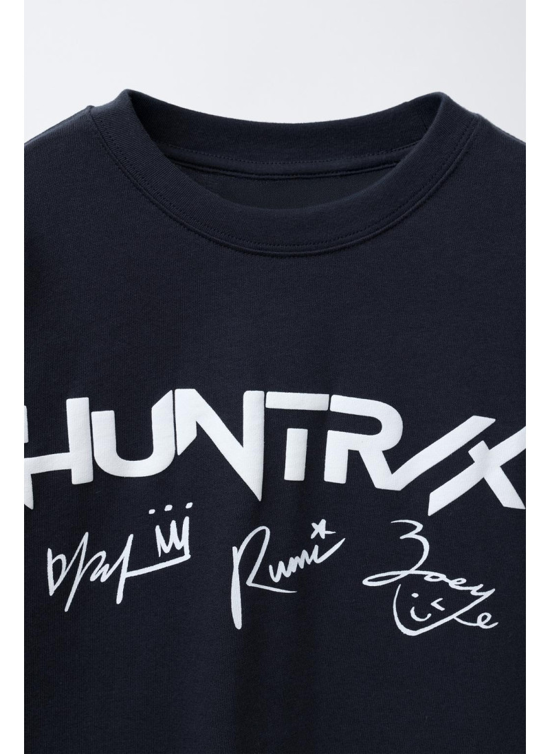 Футболка с принтом kpop demon hunters™ netflix © Футболка с принтом kpop demon hunters™ netflix ©