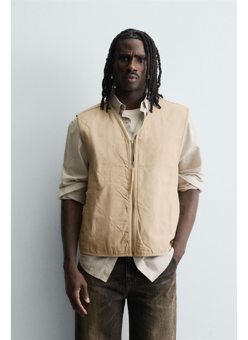 Жилет с вышитыми швами и обработкой под старину Жилет с вышитыми швами и обработкой под старину