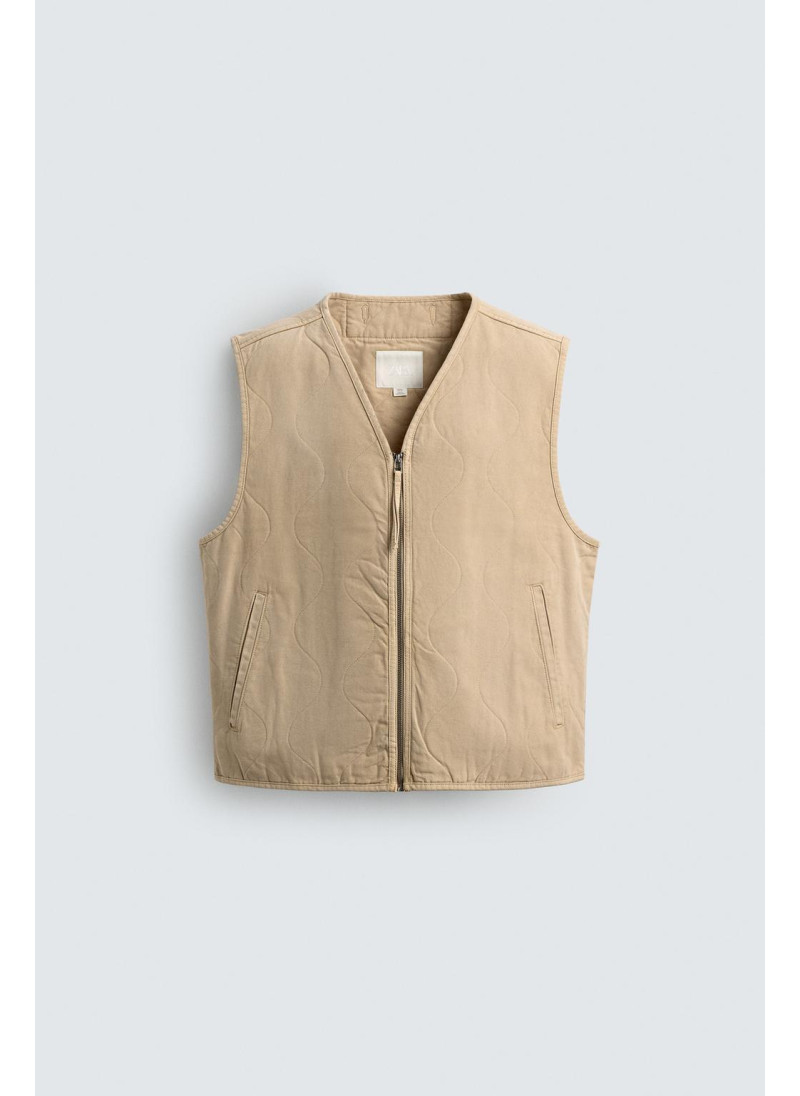 Жилет с вышитыми швами и обработкой под старину Жилет с вышитыми швами и обработкой под старину