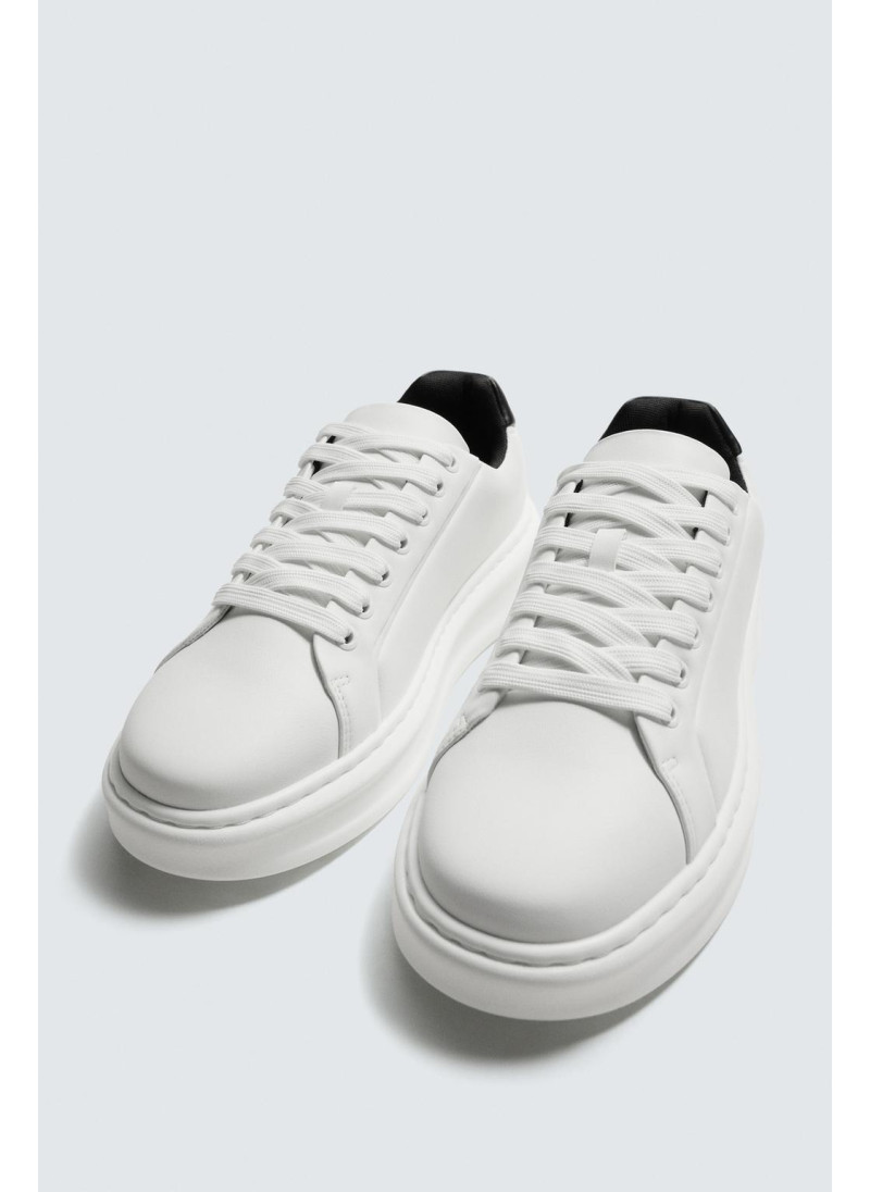 Кроссовки с деталями на каблуке Кроссовки с деталями на каблуке