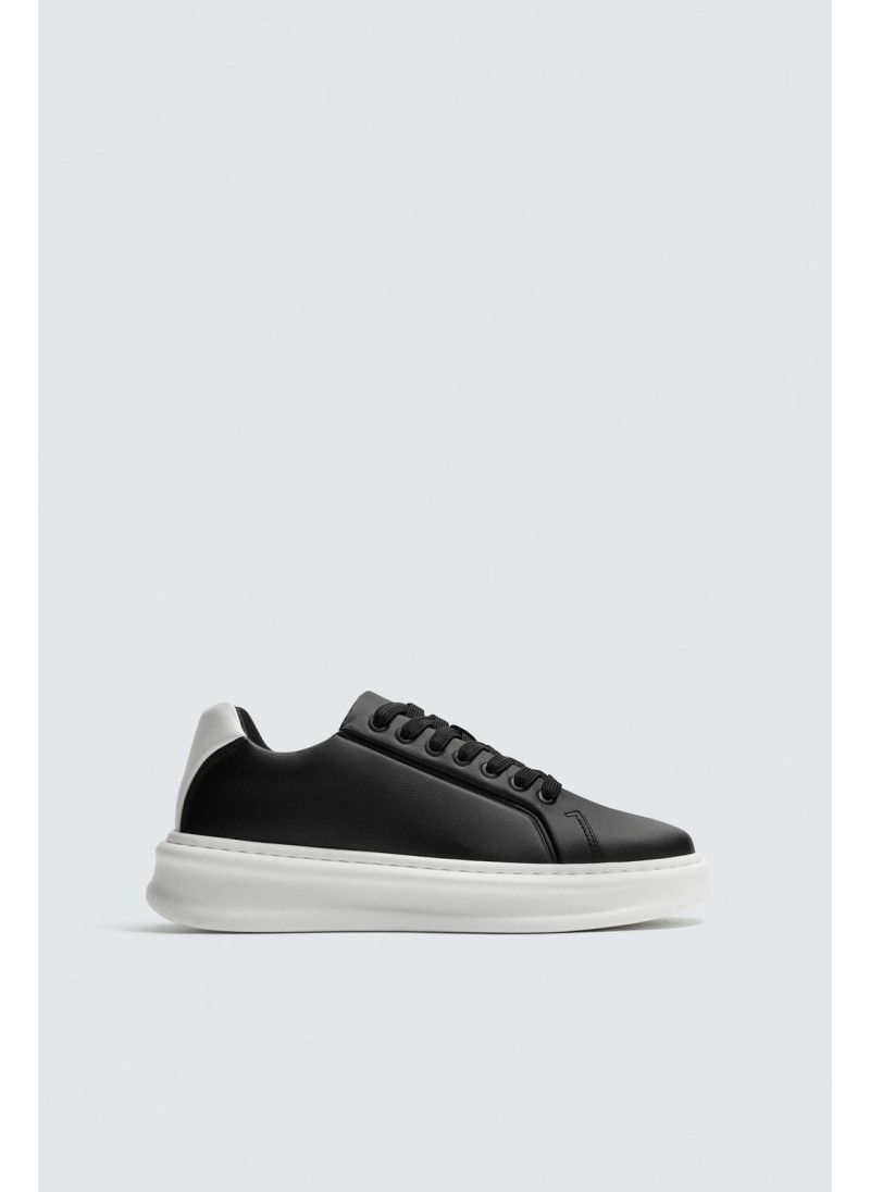 Кроссовки с деталями на каблуке Кроссовки с деталями на каблуке