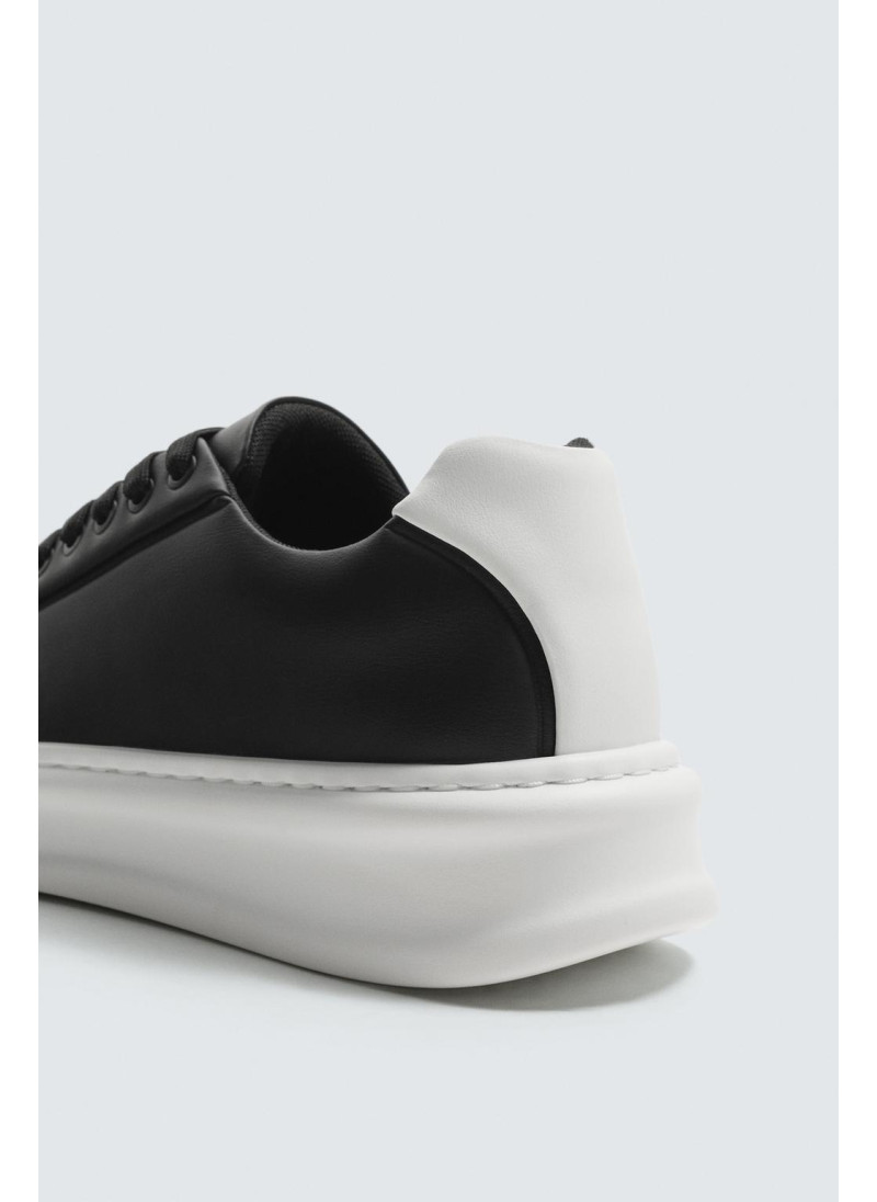 Кроссовки с деталями на каблуке Кроссовки с деталями на каблуке