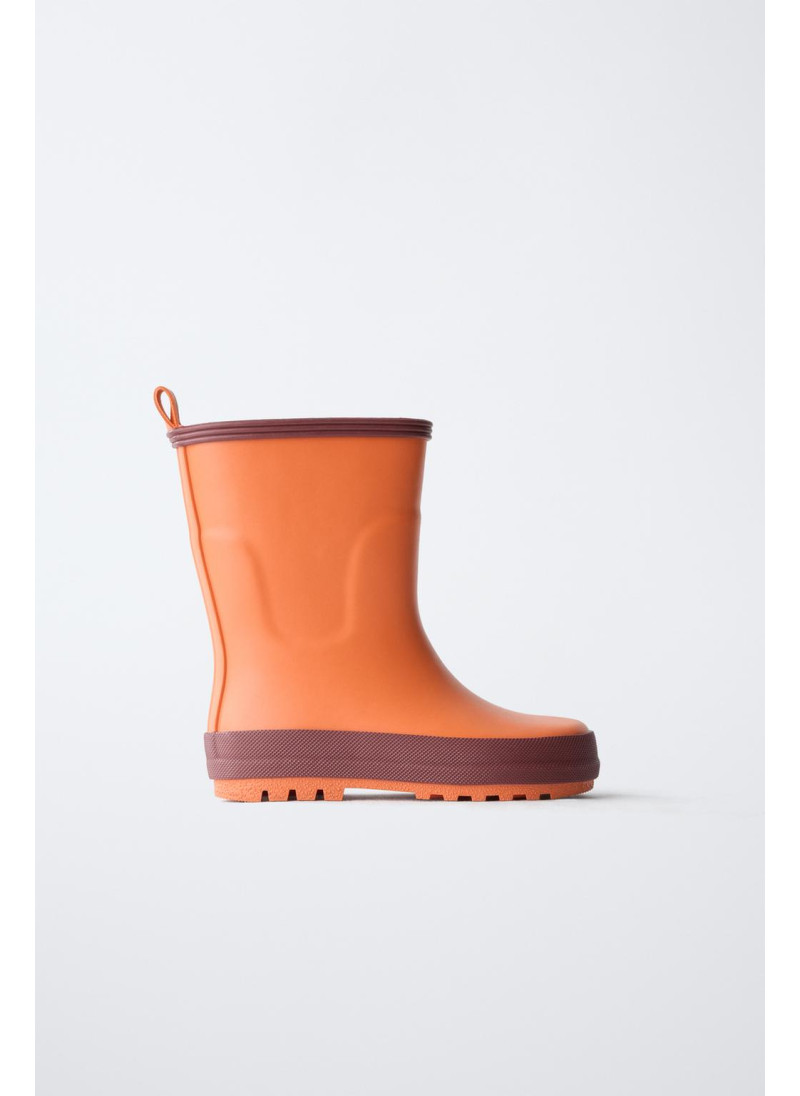 Резиновые сапоги в полоску