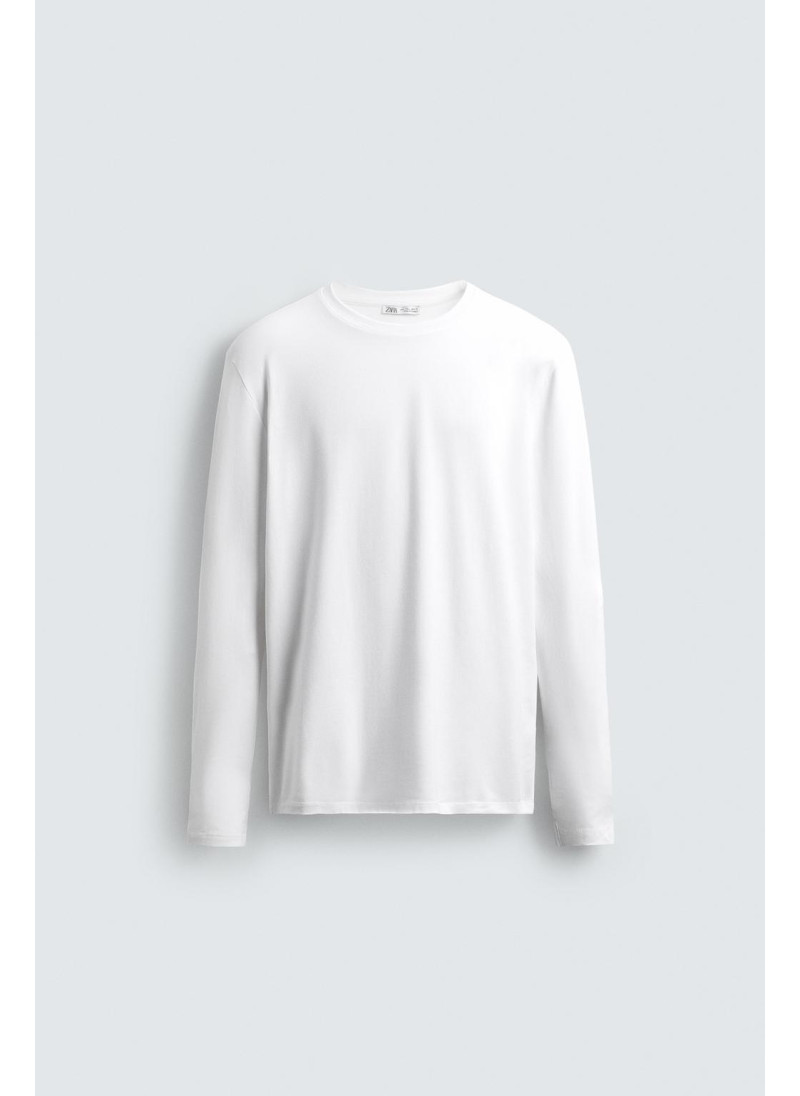 Базовая футболка с узким кроем Базовая футболка с узким кроем