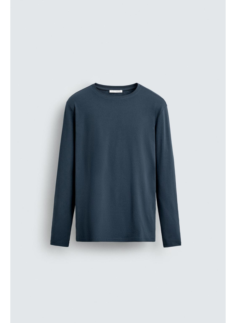 Базовая футболка с узким кроем Базовая футболка с узким кроем