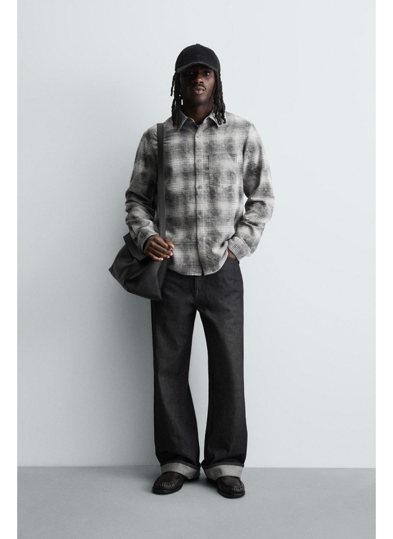 Рубашка в клетку свободног�...