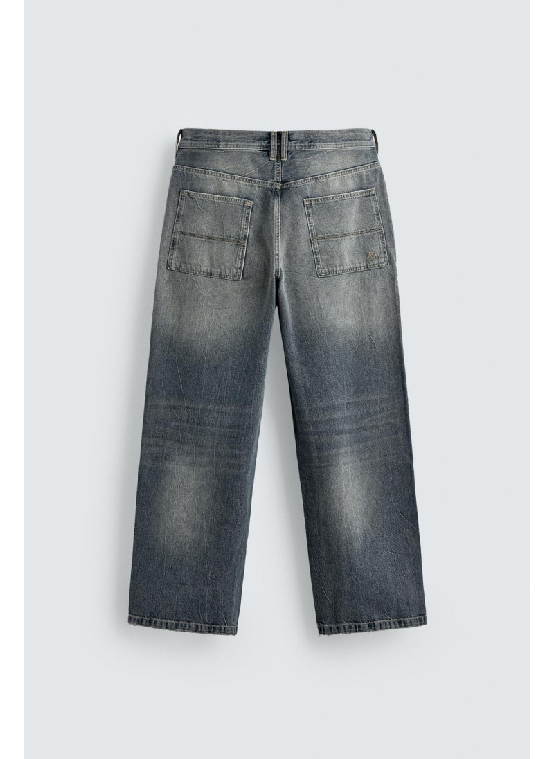 Джинсы свободного кроя Джинсы свободного кроя