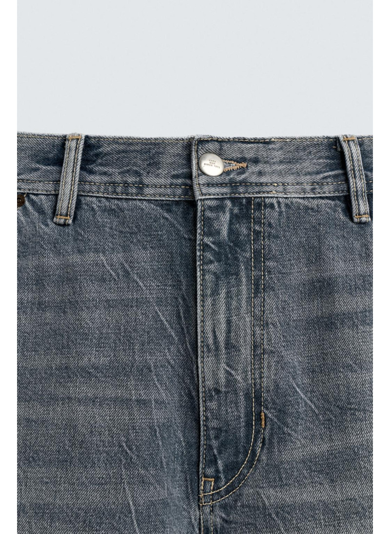 Джинсы свободного кроя Джинсы свободного кроя