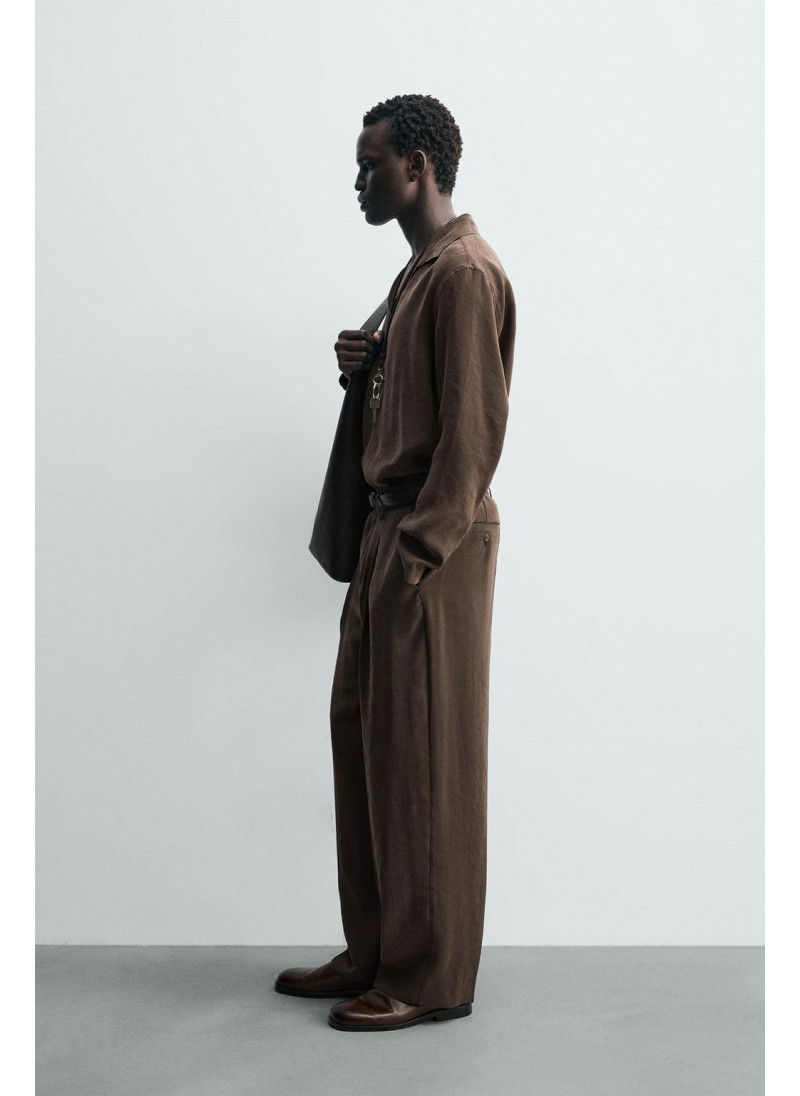 Потрясающие плиссированные брюки Потрясающие плиссированные брюки