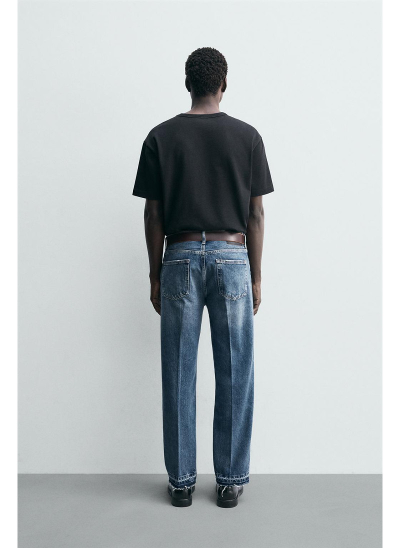 Джинсы прямого кроя Джинсы прямого кроя