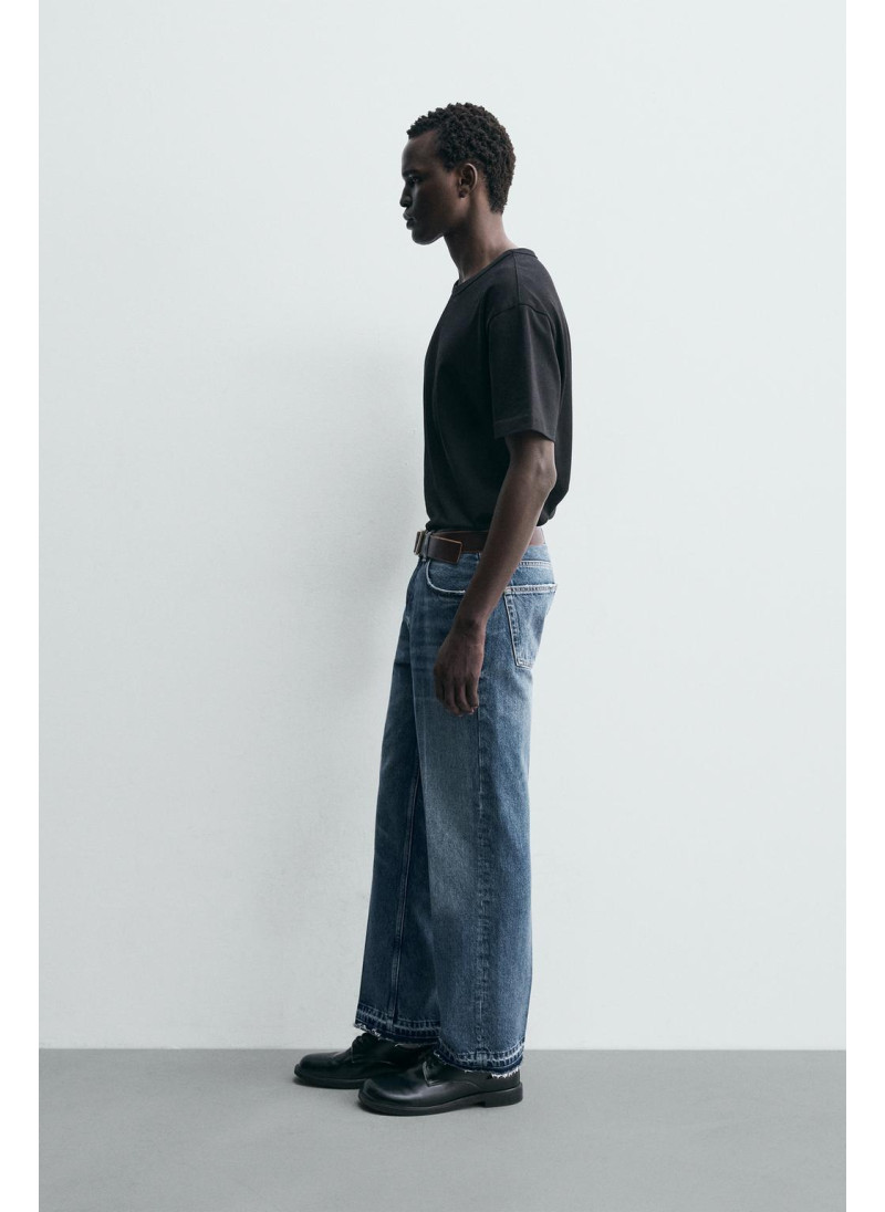 Джинсы прямого кроя Джинсы прямого кроя