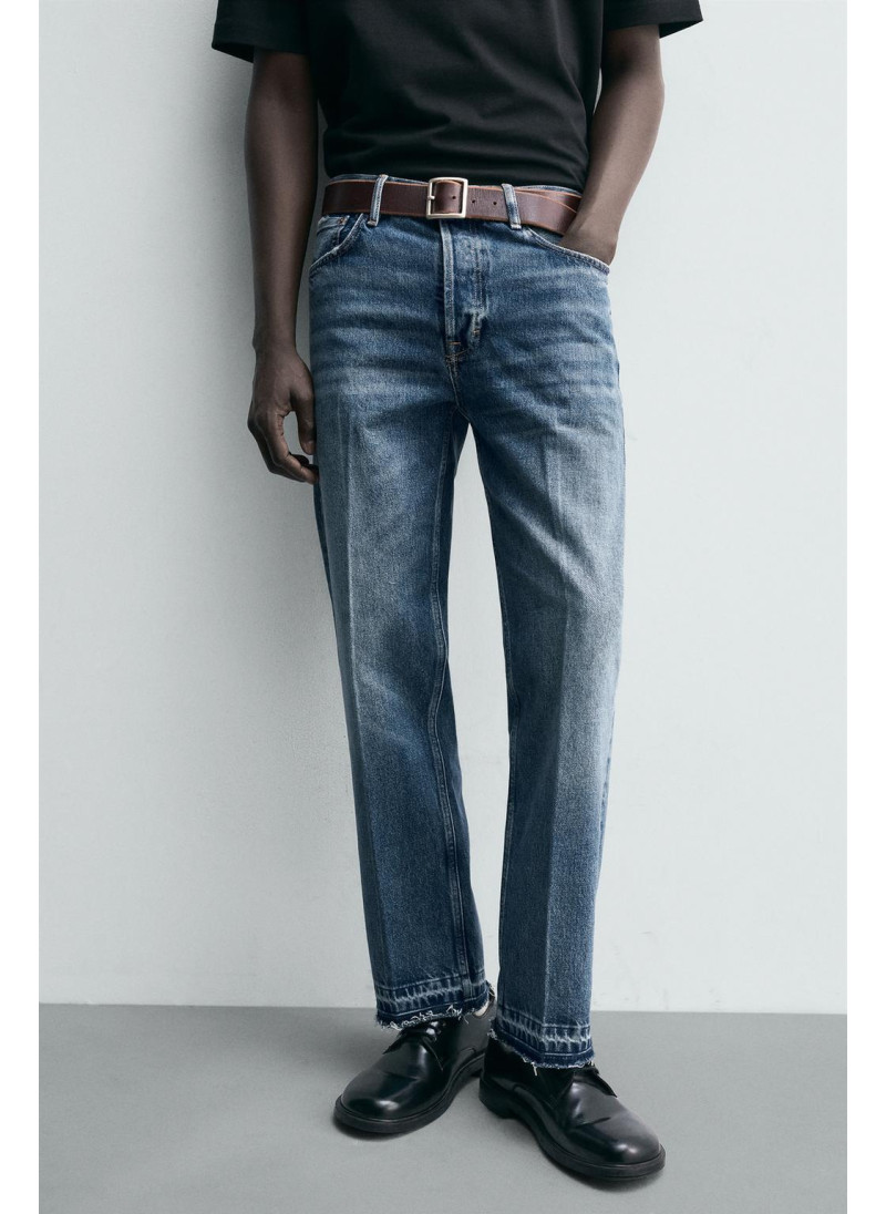 Джинсы прямого кроя Джинсы прямого кроя