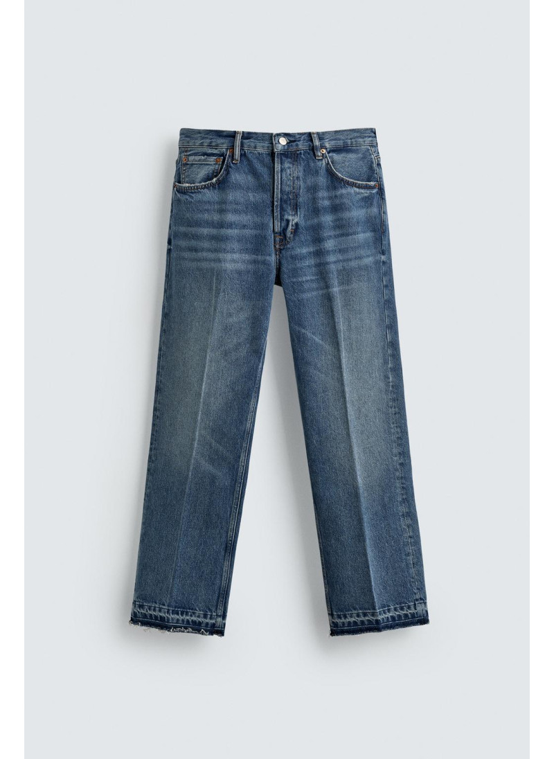 Джинсы прямого кроя Джинсы прямого кроя