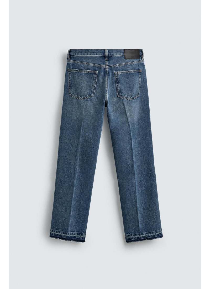 Джинсы прямого кроя Джинсы прямого кроя