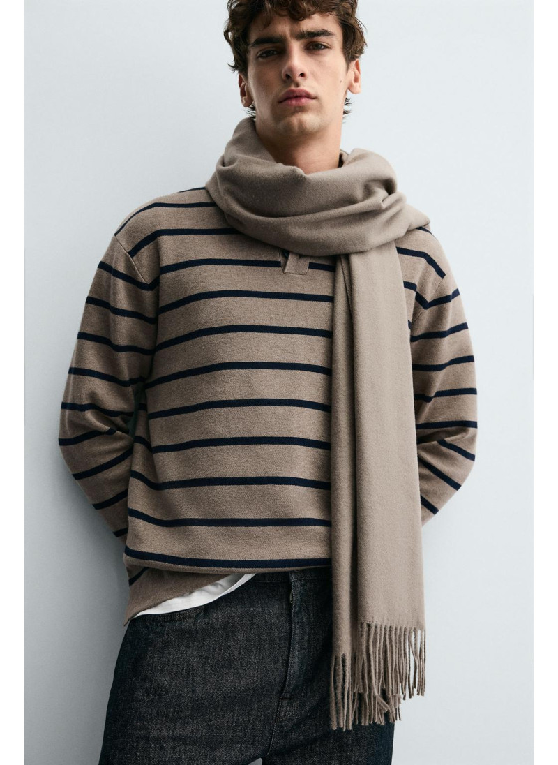 Шарф с бахромой Шарф с бахромой