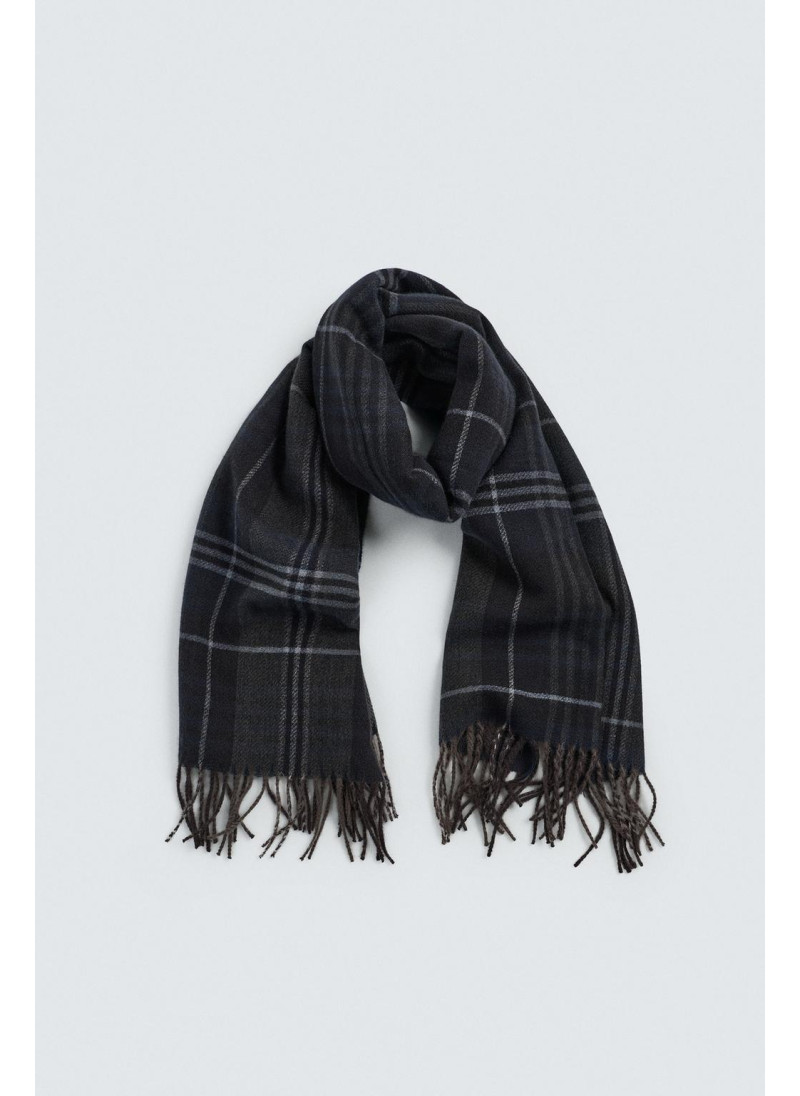 Шарф в клетку с бахромой Шарф в клетку с бахромой