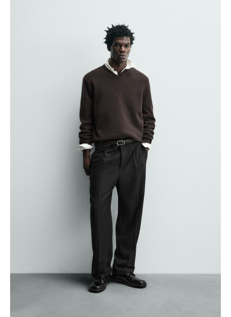 СВИТЕР ИЗ 100% ШЕРСТИ С V-ОБРА�...