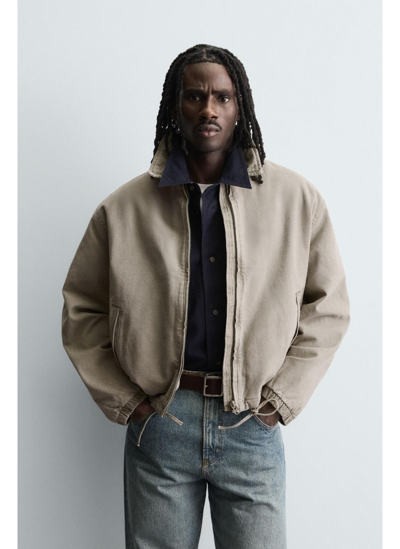 Куртка с утепленным контрастным воротником Куртка с утепленным контрастным воротником